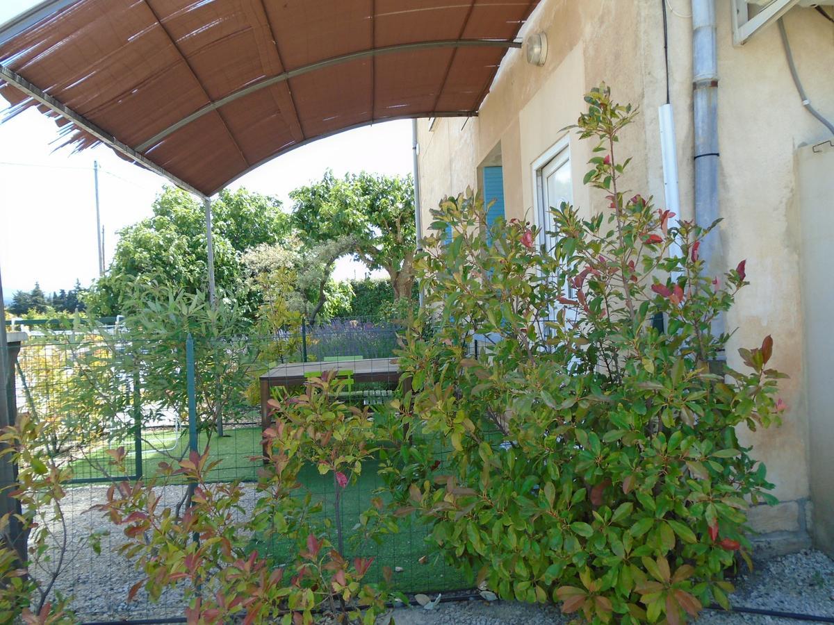 Gite Les Feuilles De Chene Villa Carpentras Exterior foto